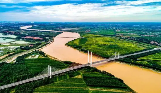 濱州市擬出讓地?zé)岬V業(yè)權(quán)32個(gè) 涵蓋供暖、溫泉洗浴、養(yǎng)殖3類應(yīng)用場(chǎng)景-地大熱能