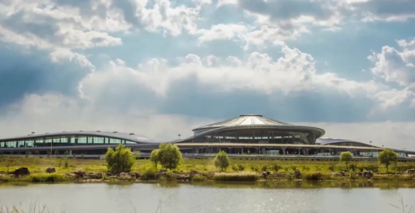 鄂爾多斯國際機(jī)場全力打造“零碳機(jī)場” 探索綠色低碳轉(zhuǎn)型發(fā)展新路徑-地大熱能